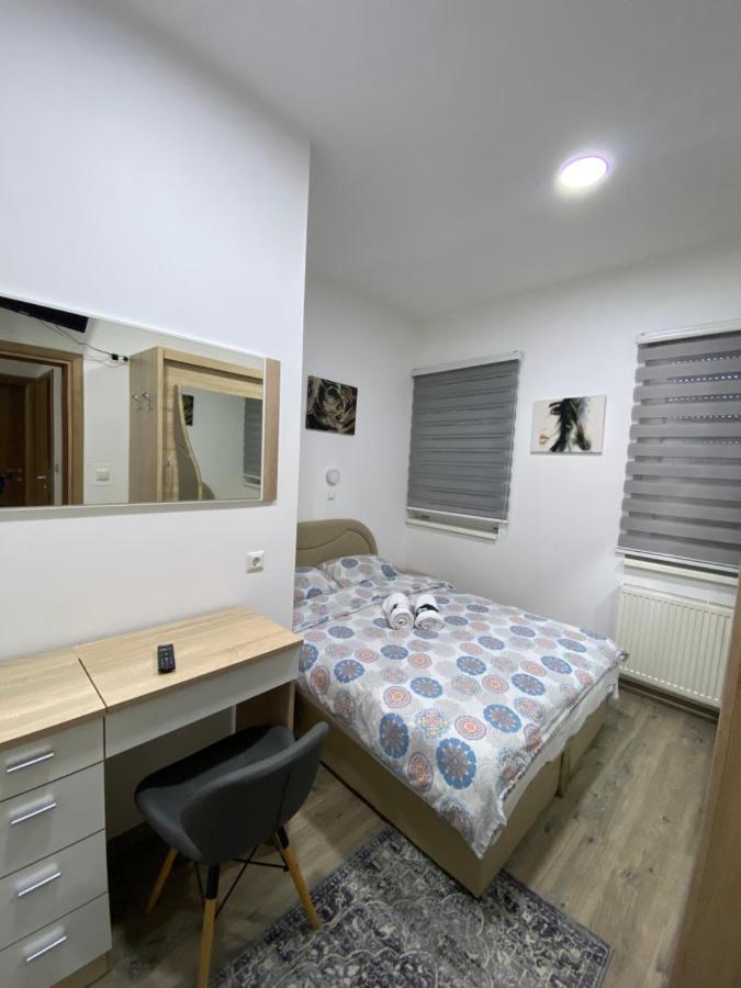 Apartmani Venci 트라브니크 외부 사진